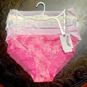 Jessica Simpson 5 Pack Lacy No Show Panties Size L